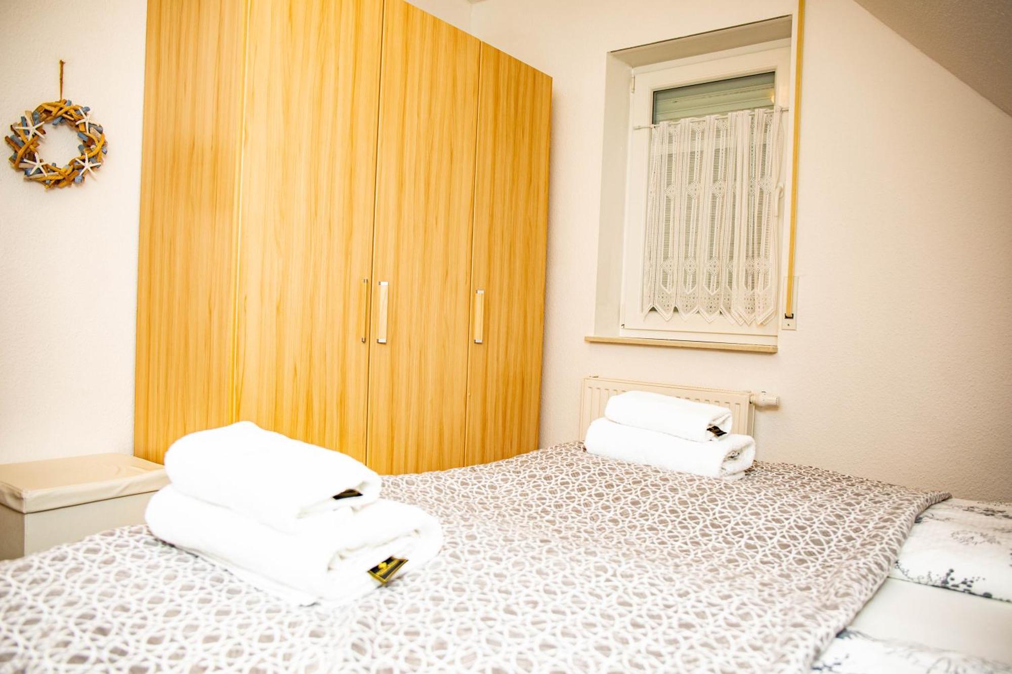 Ferienwohnungen Saida Wohnung 2 ノルデン エクステリア 写真